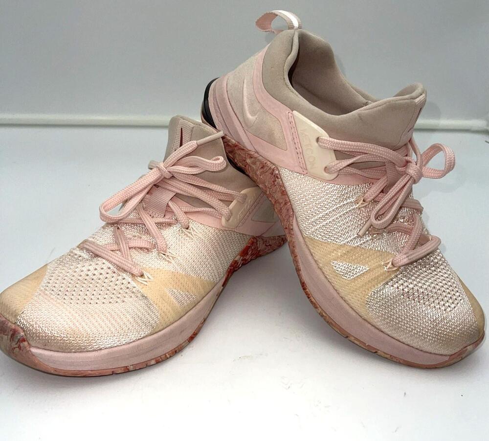 Nike Metcon Shoes Womens Size 7.5 Pink Mesh Cross Training Sneakers Low Top